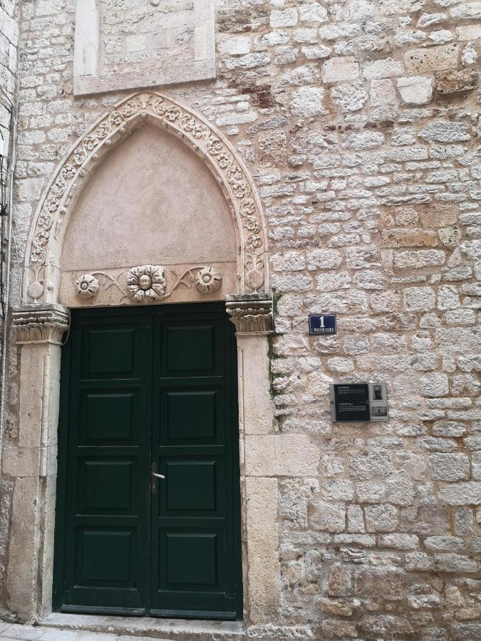 Orange Apartment Šibenik Екстериор снимка